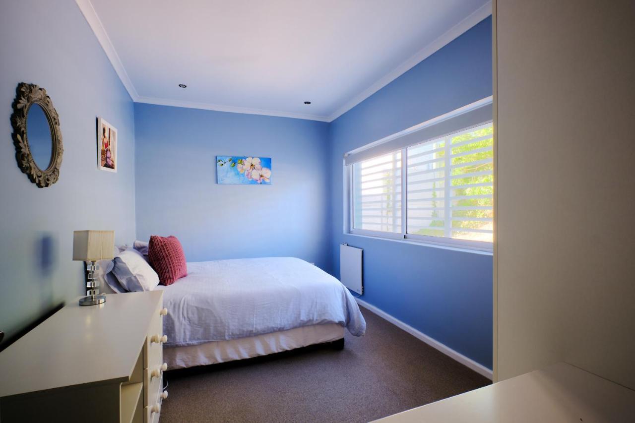 Bahari Villa Simonʼs Town エクステリア 写真