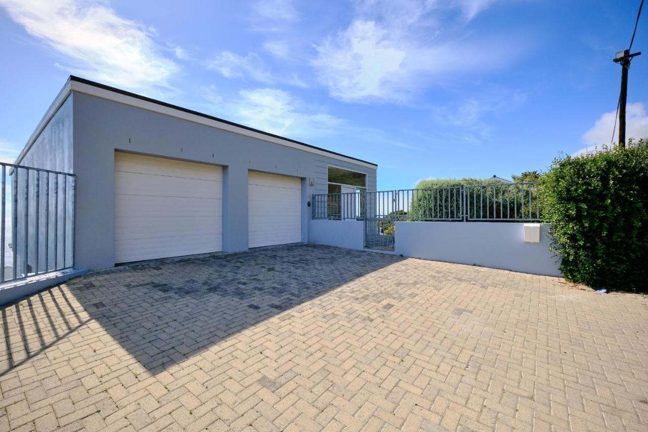 Bahari Villa Simonʼs Town エクステリア 写真